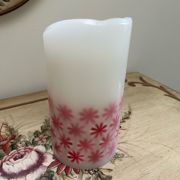 Luminara Red Snowflake Candle - Picture 4 of 7